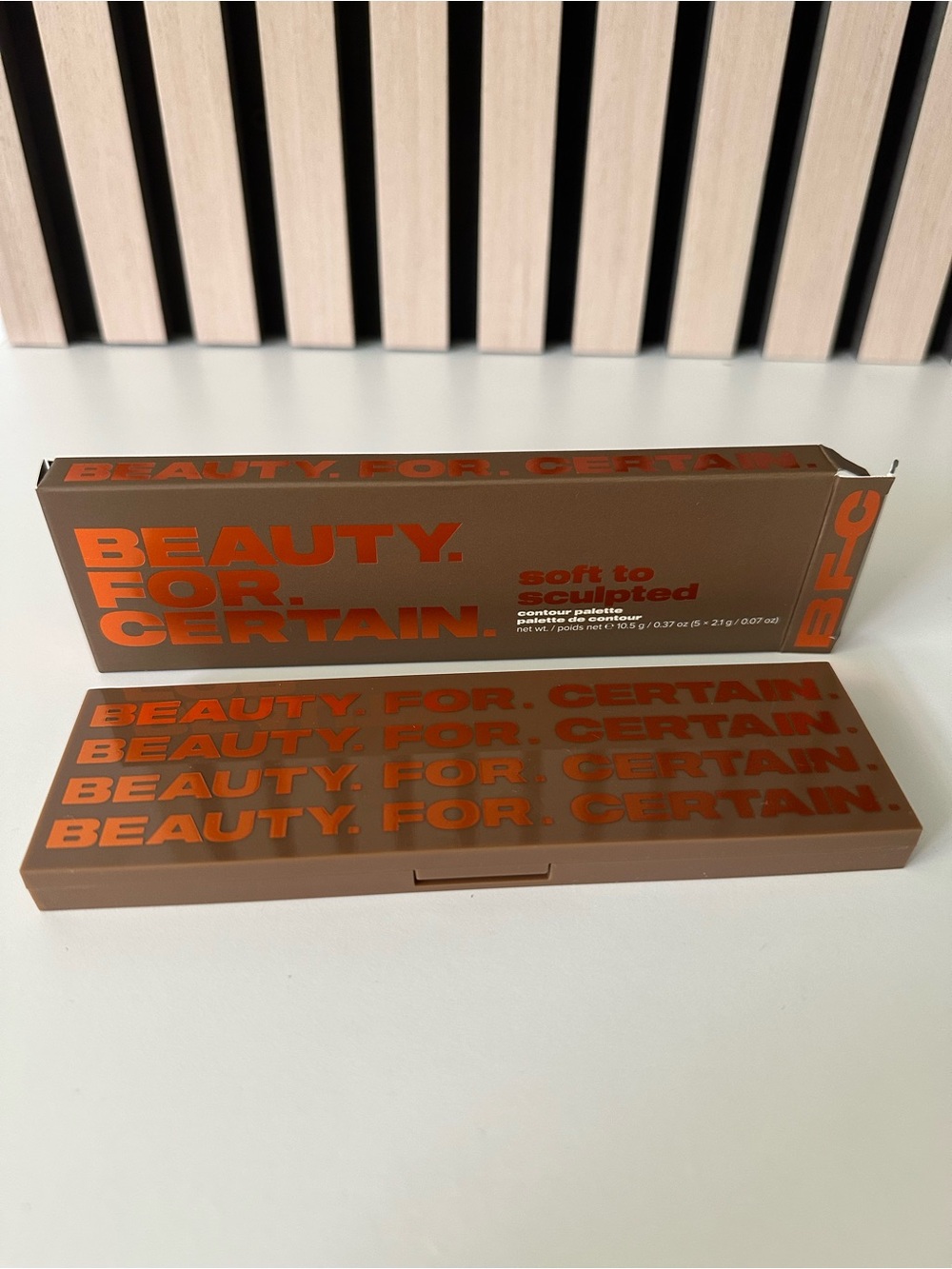 Beauty For Certain Soft To Sculpted Contour Palette 10.5 g/ 0.37 oz - Picture 4 of 4